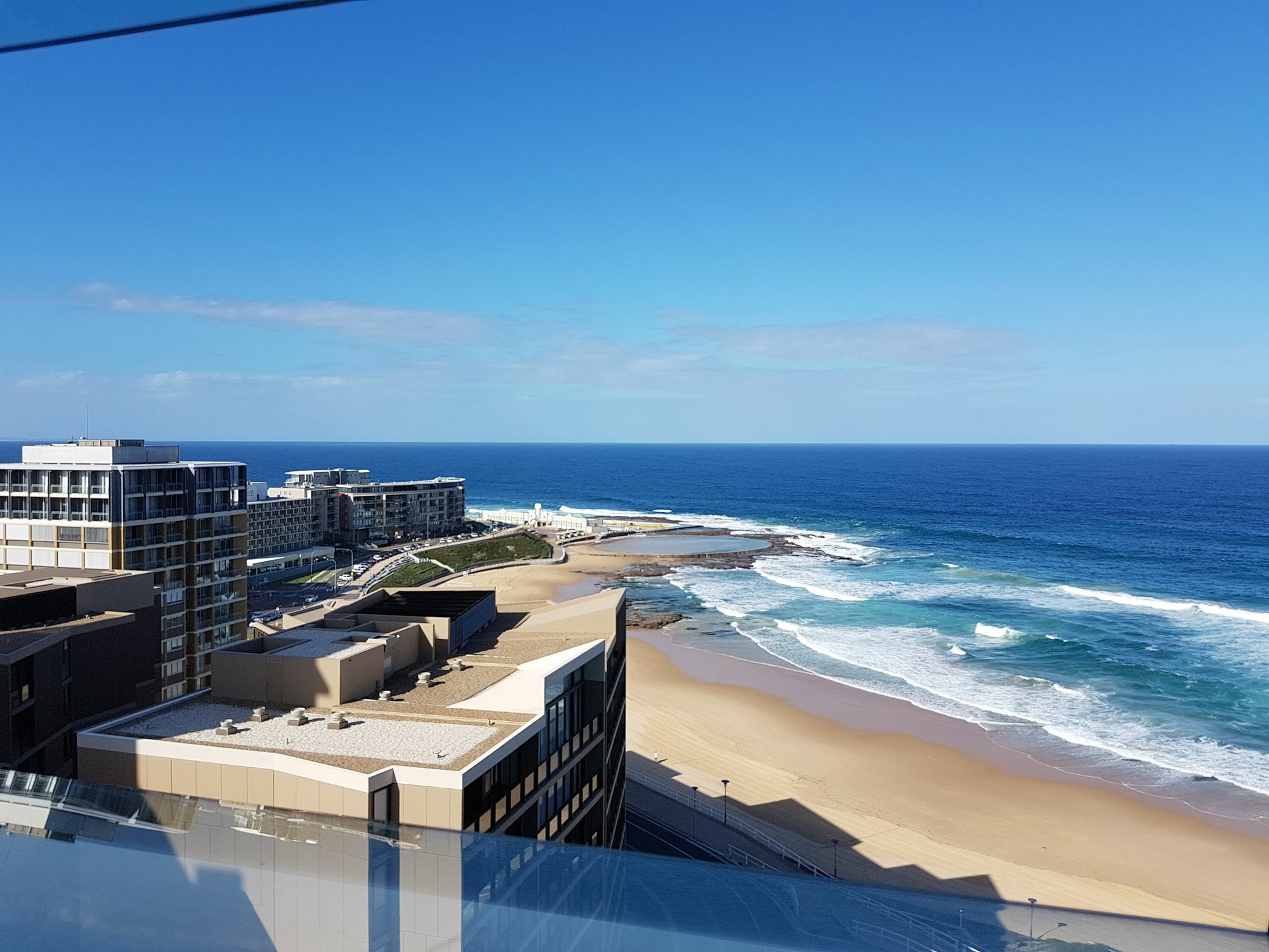 Beau Monde Apartments Newcastle - Horizon Newcastle Beach 외부 사진